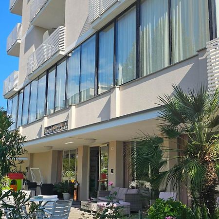 Hotel Sara*** Cesenatico Kültér fotó